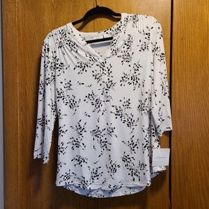 Women's Croft & Barrow white and black dress blouse, size small